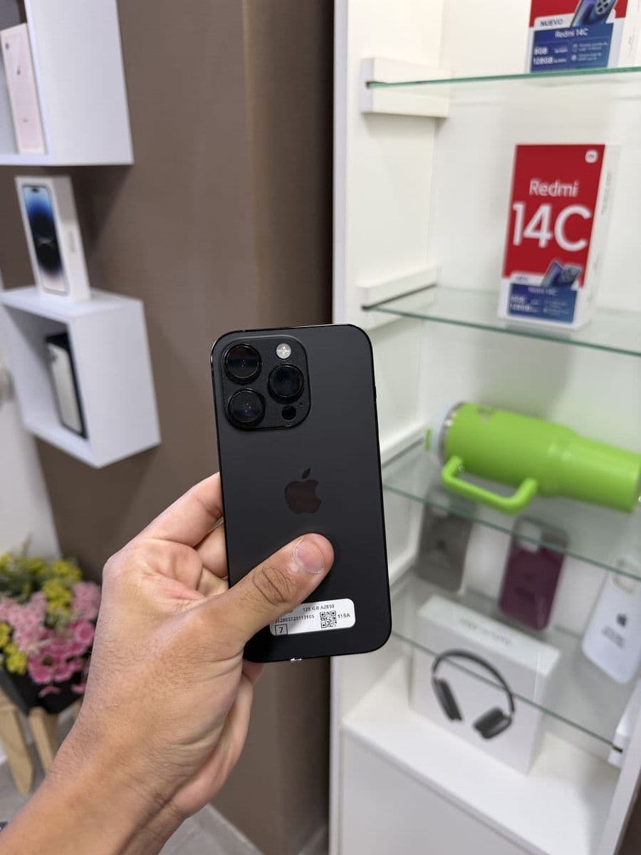 iPhone 15 Pro Negro