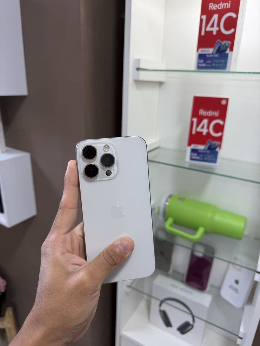 iPhone 15 Pro Max Blanco